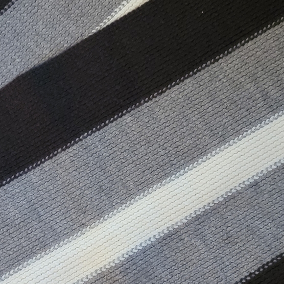 Wool scarf - Picture 4 of 4